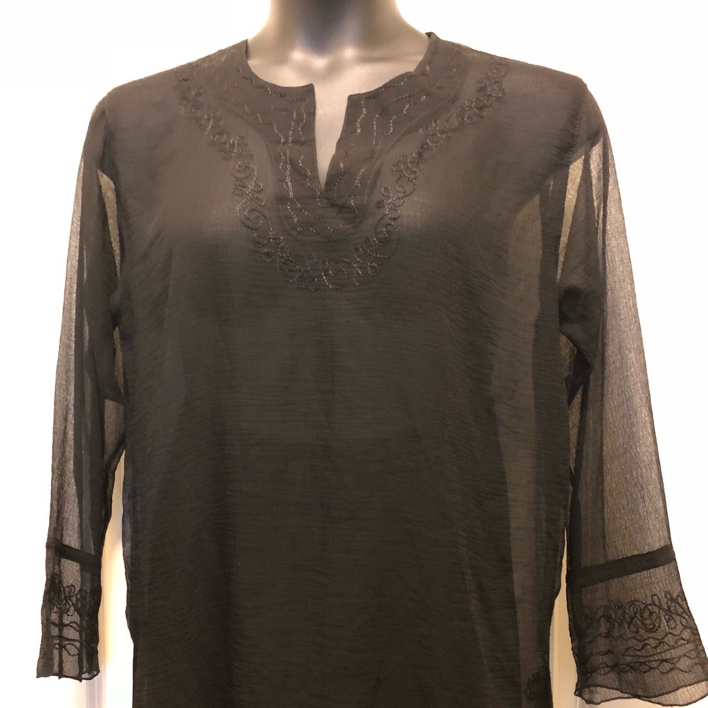 Gorgeous Black Two-Piece Swim Coverup. Size 12/14.